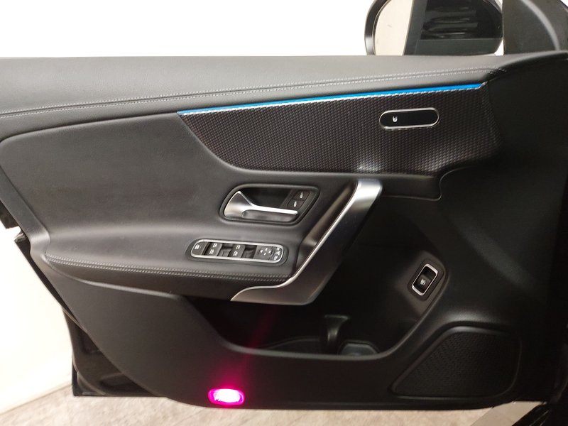 Mercedes-Benz CLA 200 d Shooting Brake automatik Progressive • Full LED — 5