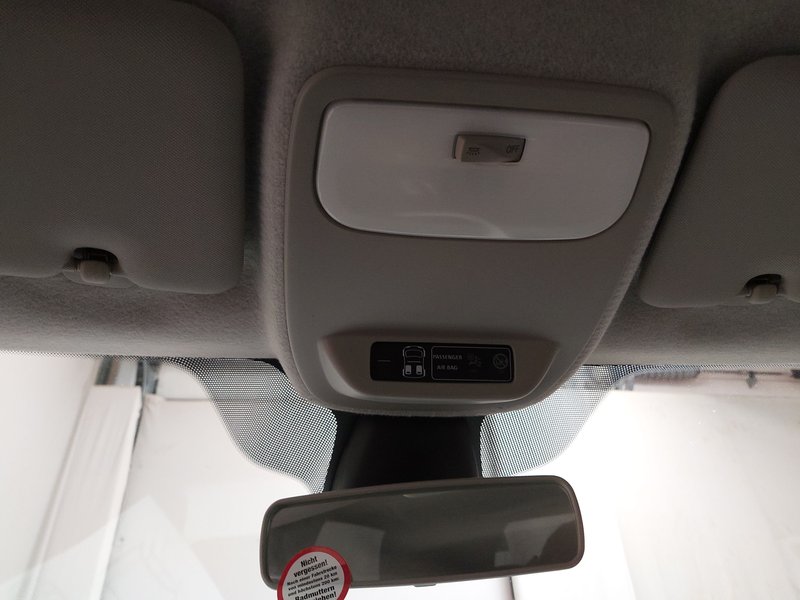 Renault Twingo Limited — 13