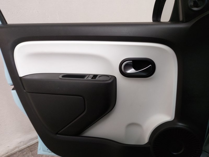 Renault Twingo Limited — 5