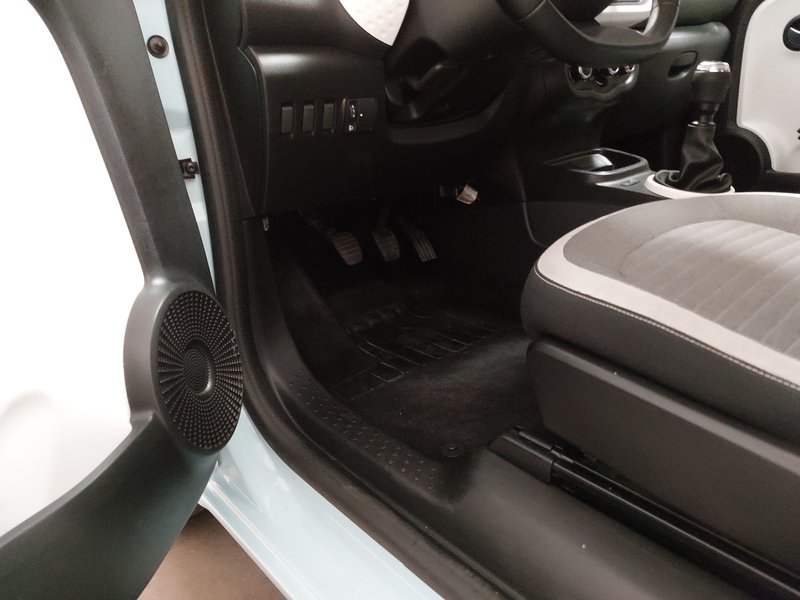 Renault Twingo Limited — 7
