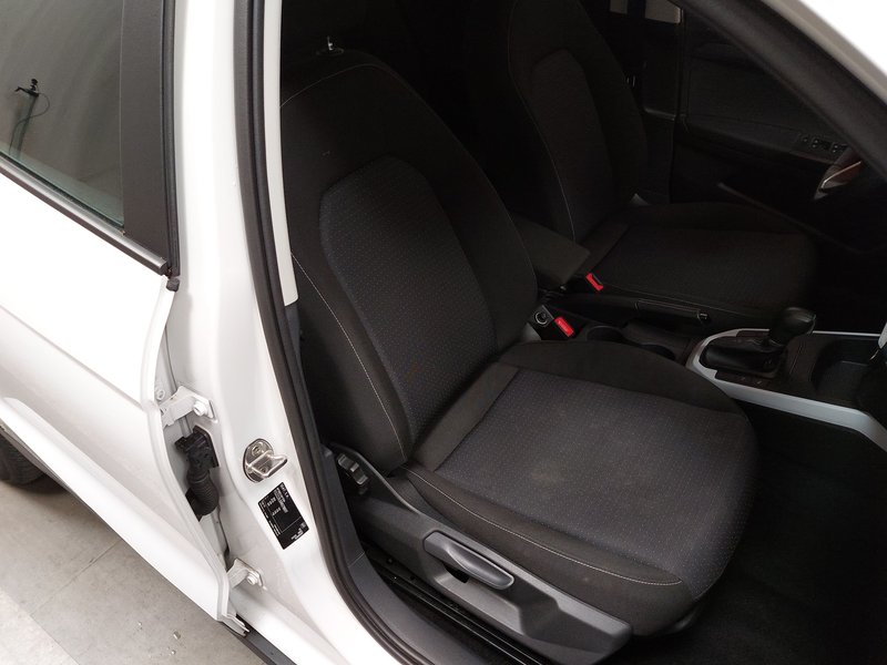 SEAT Arona 1.0 TSI automatik Style • Full LED • digitalni instrumenti — 10