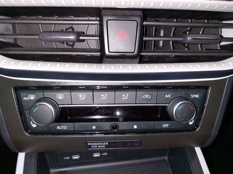 SEAT Arona 1.0 TSI automatik Style • Full LED • digitalni instrumenti — 15