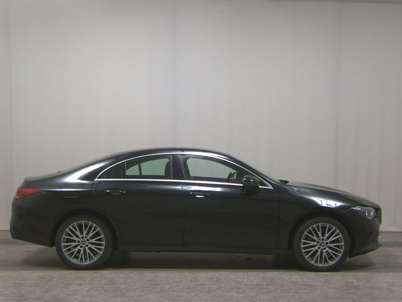 Mercedes-Benz CLA 250 e Coupé automatik Progressive • Full LED • AHK