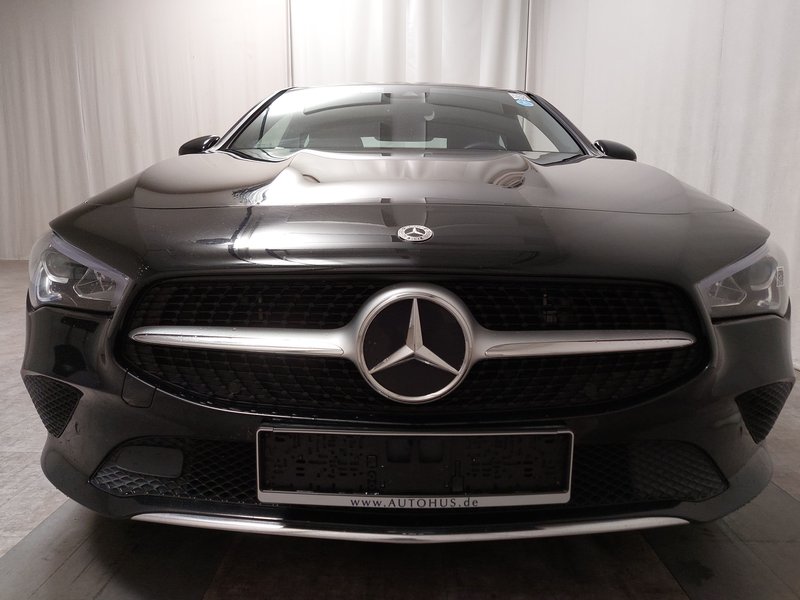 Mercedes-Benz CLA 250 e Coupé automatik Progressive • Full LED • AHK — 10