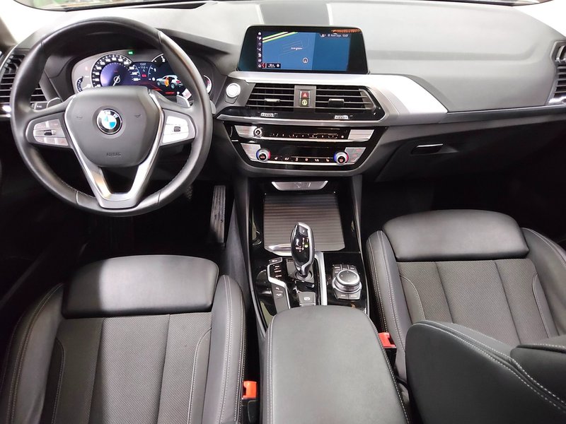 BMW X3 xDrive20d automatik • HUD • ACC — 5
