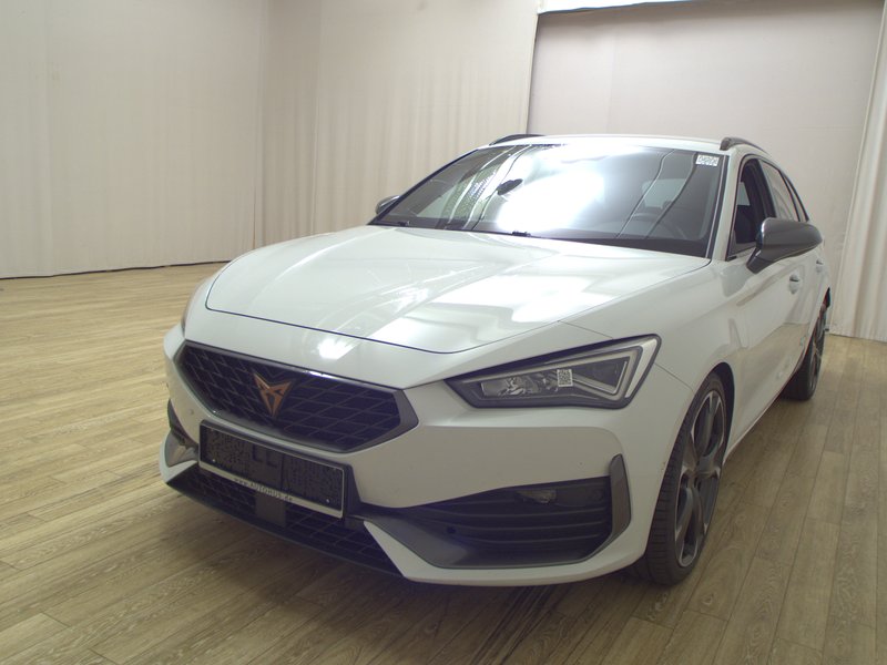 Cupra Leon Sportstourer 2.0 TSI automatik • ACC • LED — 2