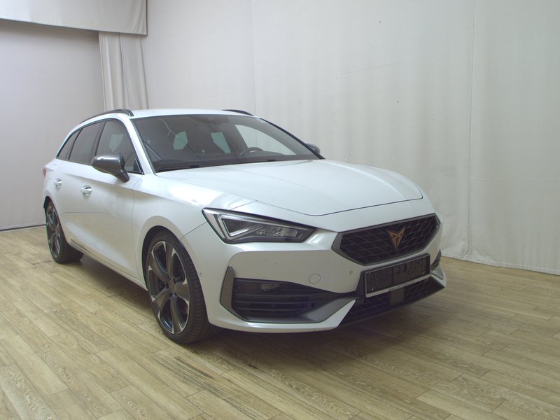 Cupra Leon Sportstourer 2.0 TSI automatik • ACC • LED — 3
