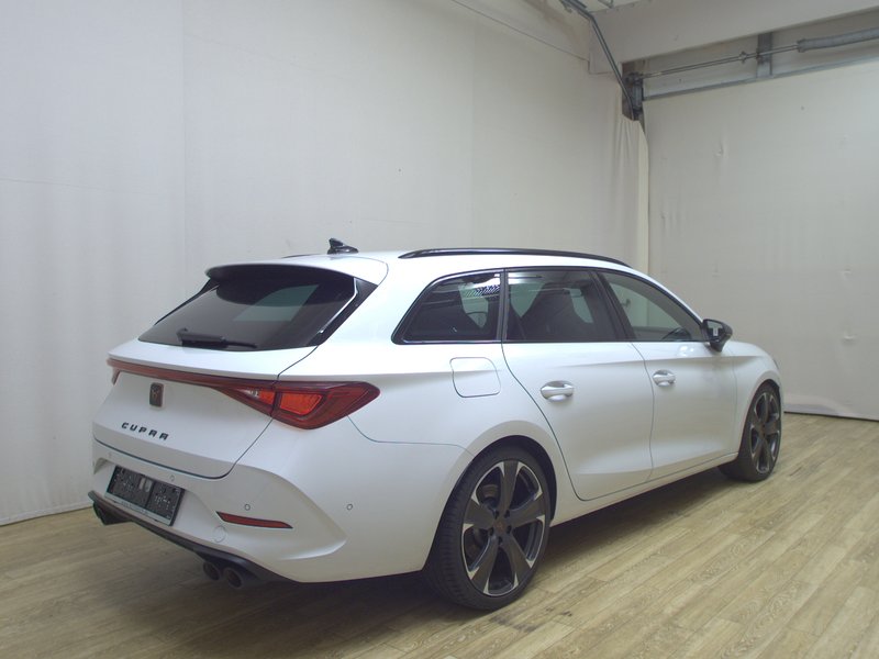 Cupra Leon Sportstourer 2.0 TSI automatik • ACC • LED — 4