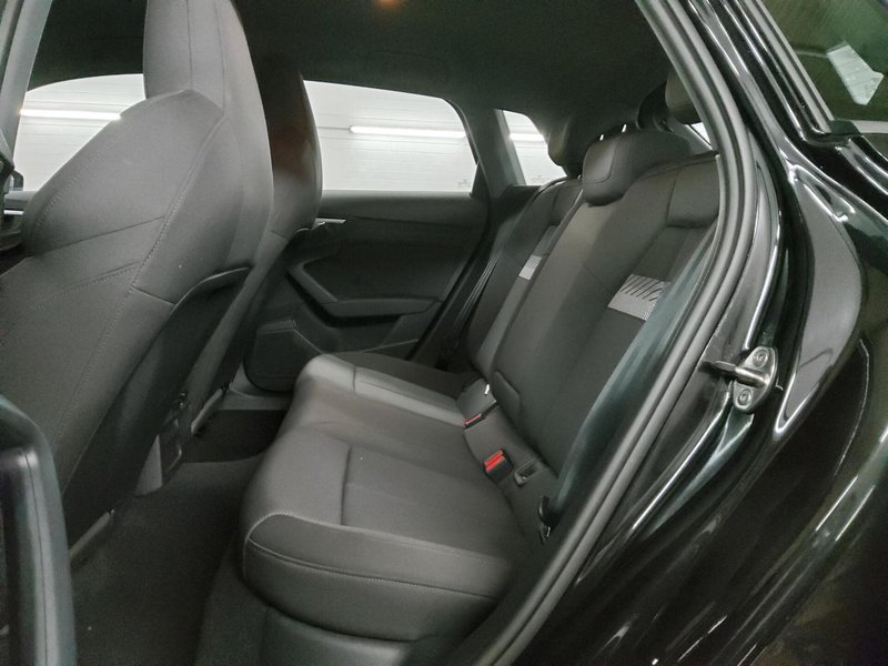 Audi A3 Sportback 30 TFSI S line automatik • digitalni instrumenti • LED — 13