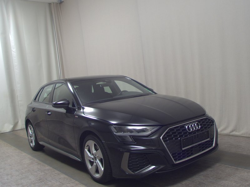 Audi A3 Sportback 30 TFSI S line automatik • digitalni instrumenti • LED — 3