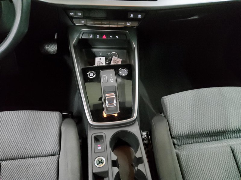 Audi A3 Sportback 30 TFSI S line automatik • digitalni instrumenti • LED — 6