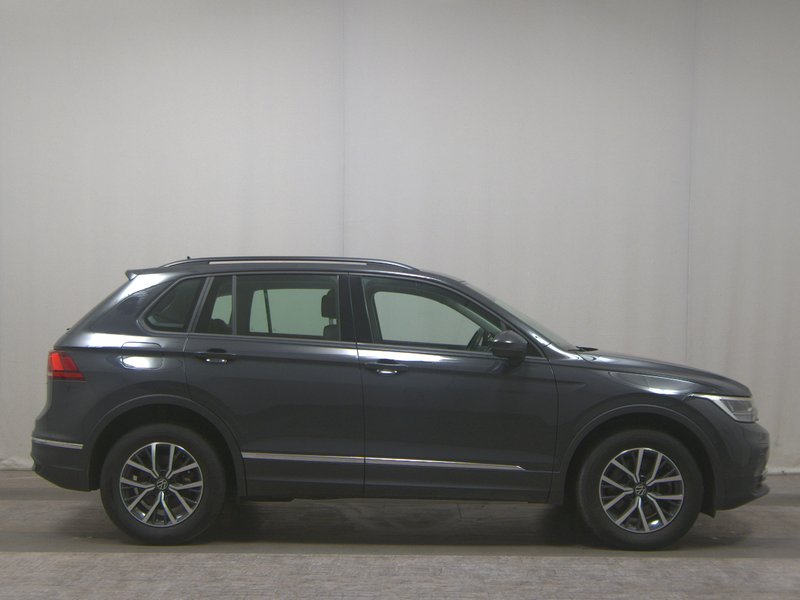 Volkswagen Tiguan 1.4 TSI eHybrid Life automatik • ACC • navigacija