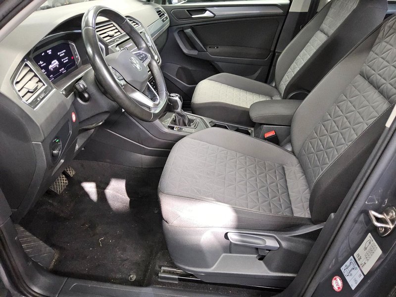 Volkswagen Tiguan 1.4 TSI eHybrid Life automatik • ACC • navigacija — 9