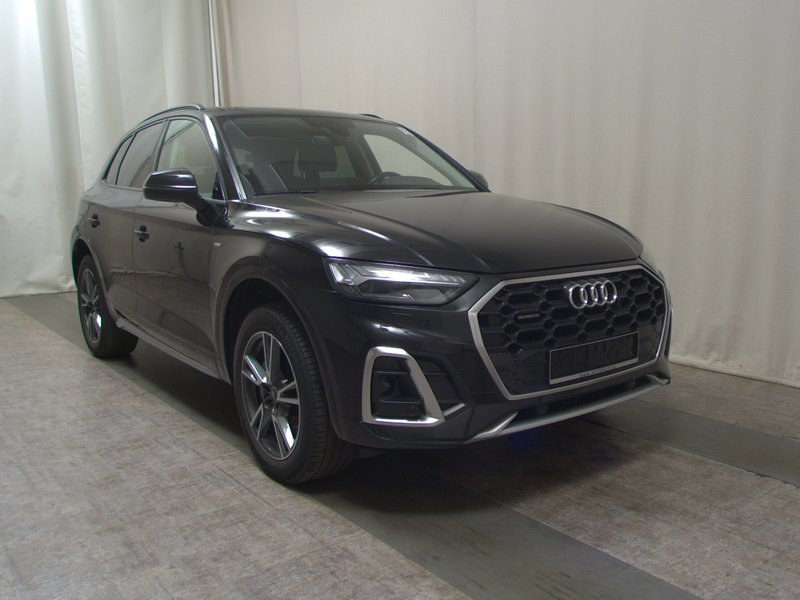 Audi Q5 50 TDI quattro S line automatik • panorama • LED — 3