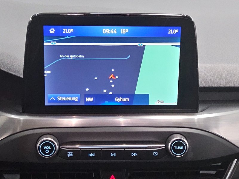 Ford Focus Turnier 1.0 EcoBoost Titanium • LED • navigacija — 7