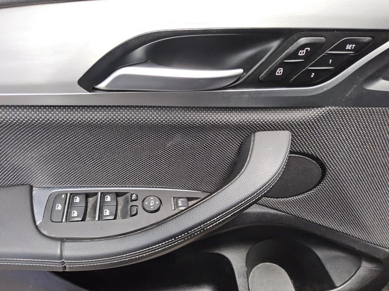 BMW X4 xDrive20d automatik Advantage • panorama • HUD — 10