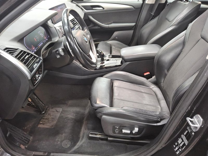 BMW X4 xDrive20d automatik Advantage • panorama • HUD — 9