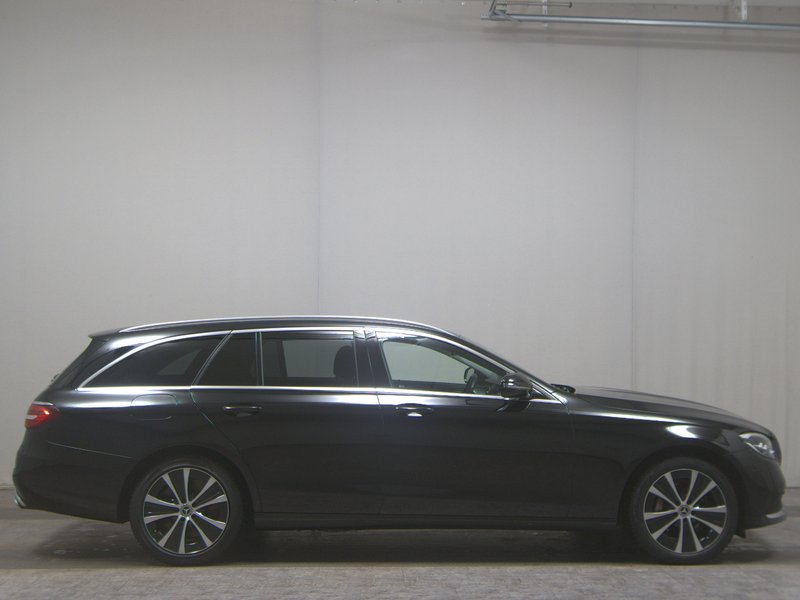 Mercedes-Benz E 300 de karavan automatik Avantgarde • ACC • LED