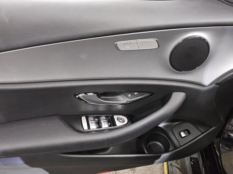Mercedes-Benz E 300 de karavan automatik Avantgarde • ACC • LED — 10