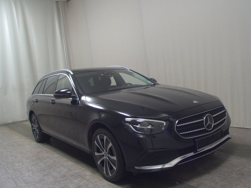 Mercedes-Benz E 300 de karavan automatik Avantgarde • ACC • LED — 3
