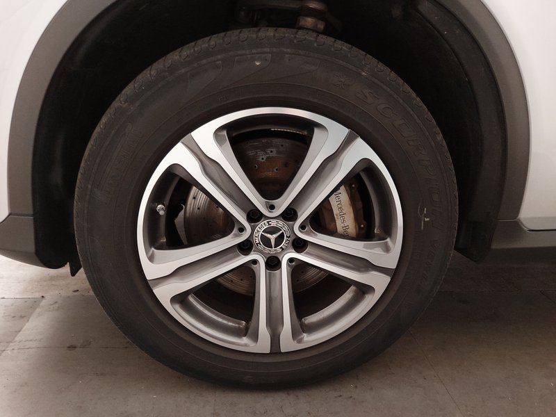 Mercedes-Benz GLC 300 e 4MATIC automatik • ACC • AHK — 8