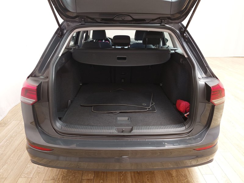 Volkswagen Golf Variant 1.0 TSI Life • ACC • Full LED — 15