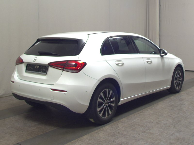 Mercedes-Benz A 180 d automatik • LED • koža — 4