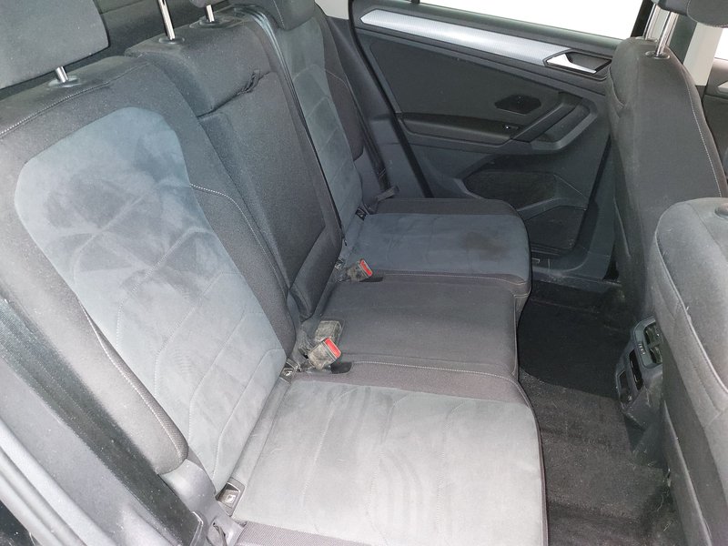 Volkswagen Tiguan 2.0 TDI 4MOTION Life automatik • ACC • LED — 12