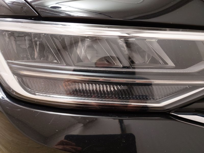 Volkswagen Tiguan 2.0 TDI 4MOTION Life automatik • ACC • LED — 22