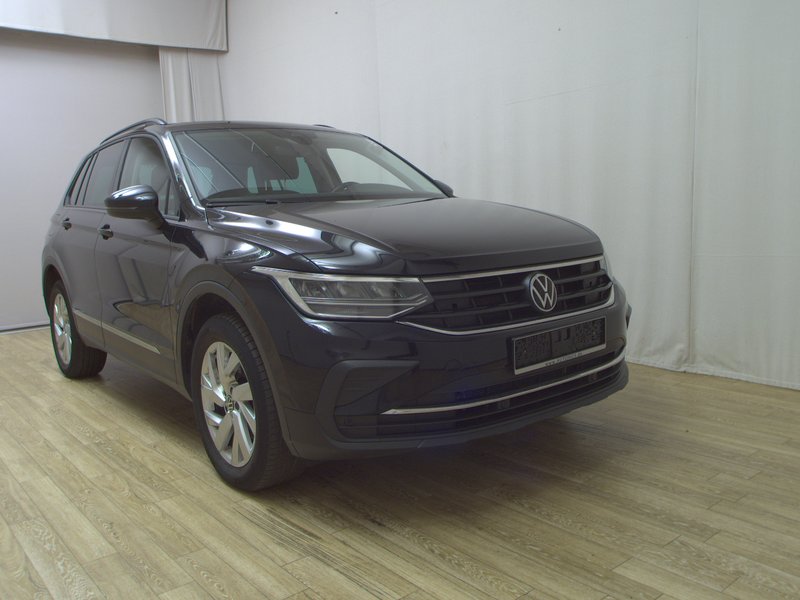 Volkswagen Tiguan 2.0 TDI 4MOTION Life automatik • ACC • LED — 3