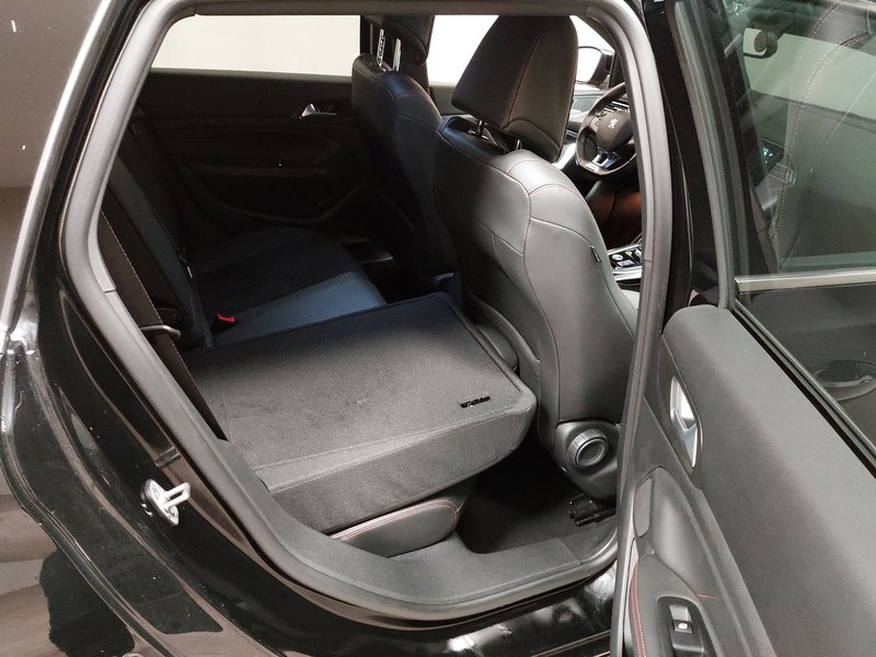 Peugeot 308 1.5 BlueHDi automatik GT Pack • Sjedala s masažom • AHK — 11