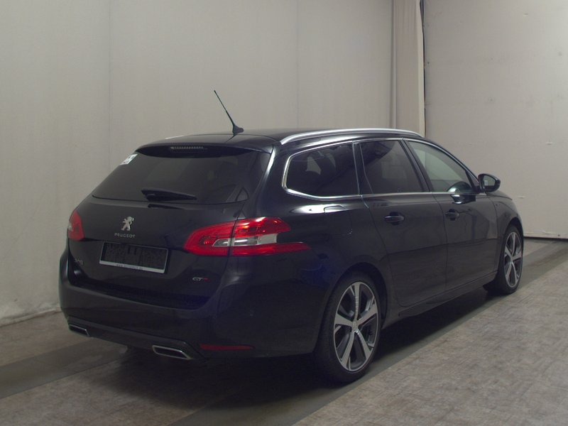 Peugeot 308 1.5 BlueHDi automatik GT Pack • Sjedala s masažom • AHK — 4