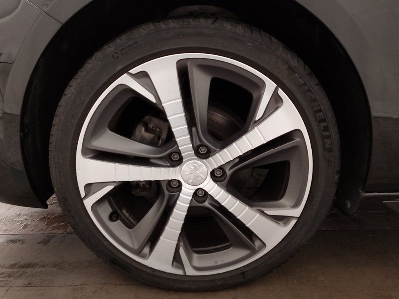 Peugeot 308 1.5 BlueHDi automatik GT Pack • Sjedala s masažom • AHK — 8
