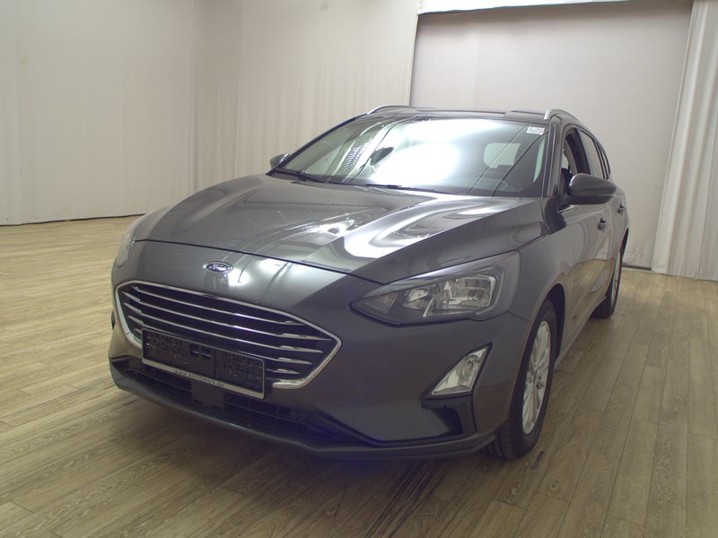Ford Focus Turnier 1.5 EcoBlue automatik Titanium • bežično punjenje • LED — 2