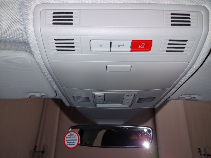 Volkswagen Polo 1.0 TSI • LED • digitalni instrumenti — 13