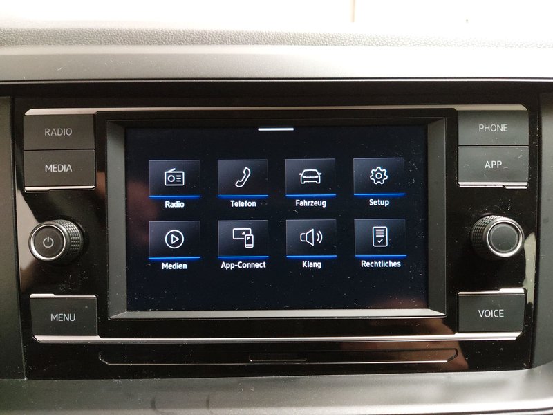 Volkswagen Polo 1.0 TSI • LED • digitalni instrumenti — 18