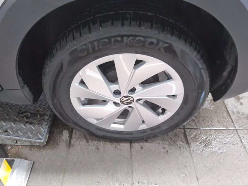 Volkswagen T-Cross 1.0 TSI Life • ACC • Full LED — 11