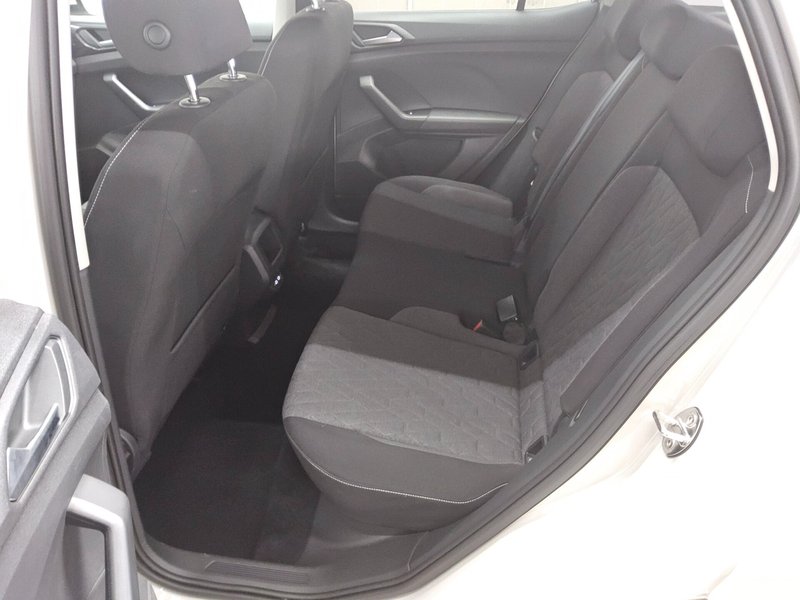Volkswagen T-Cross 1.0 TSI Life • ACC • Full LED — 13