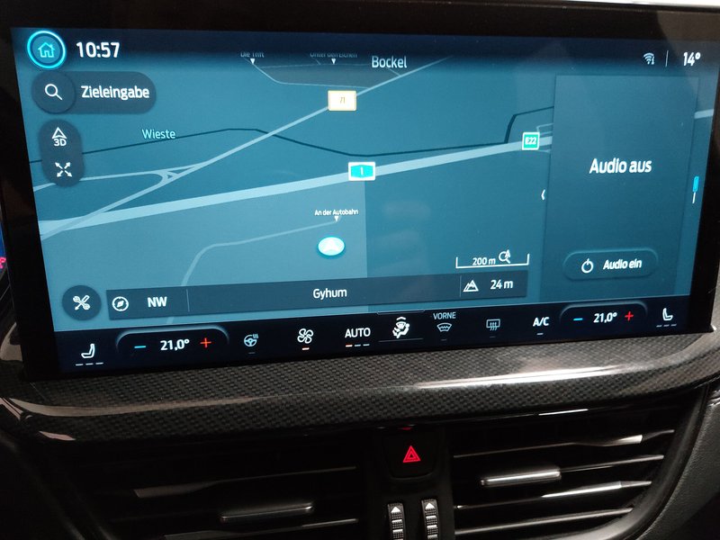 Ford Focus Turnier 1.5 EcoBlue automatik ST-Line Vignale • HUD • ACC — 21