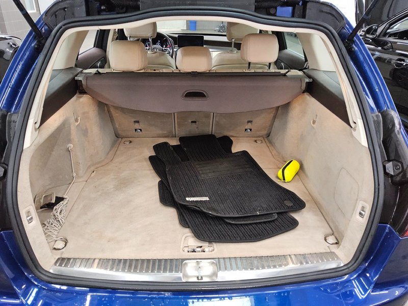 Mercedes-Benz C 300 d karavan automatik AMG Line • Full LED • el. peta vrata — 11