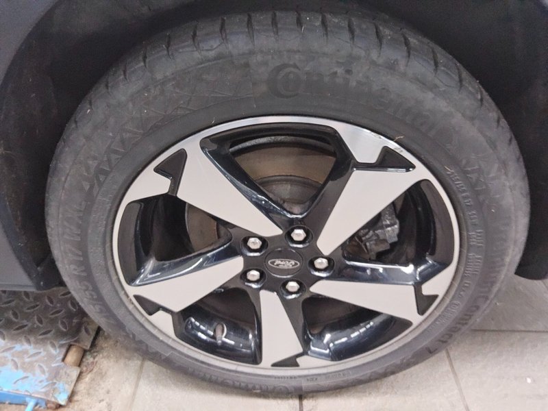 Ford Focus Turnier 1.5 EcoBlue Active automatik • LED • navigacija — 10