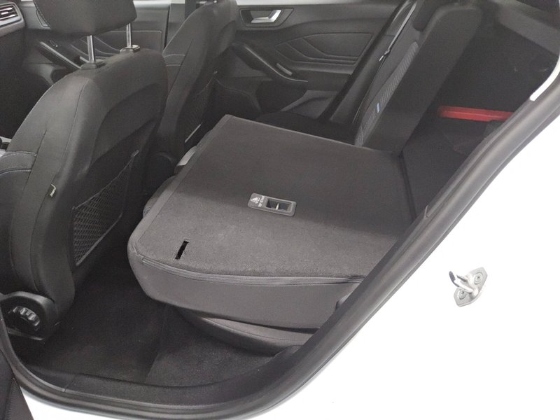 Ford Focus Turnier 1.5 EcoBlue Active automatik • LED • navigacija — 13