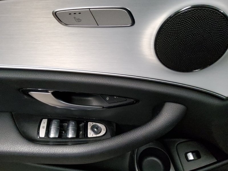 Mercedes-Benz E 220 d karavan automatik Avantgarde • LED • digitalni instrumenti — 10