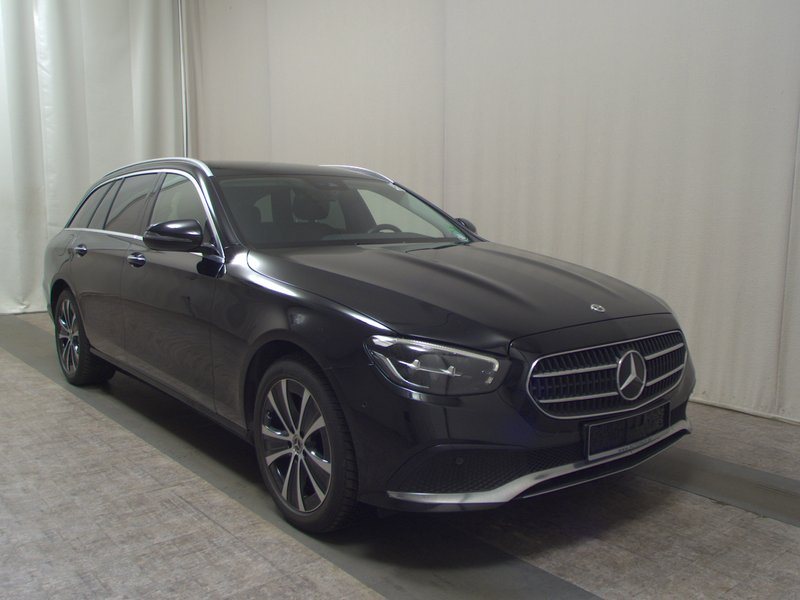 Mercedes-Benz E 220 d karavan automatik Avantgarde • LED • digitalni instrumenti — 3
