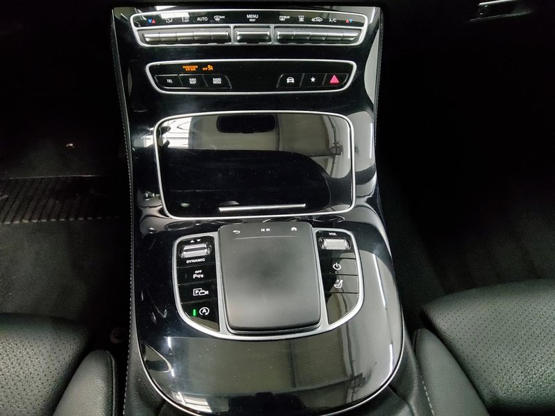 Mercedes-Benz E 220 d karavan automatik Avantgarde • LED • digitalni instrumenti — 6
