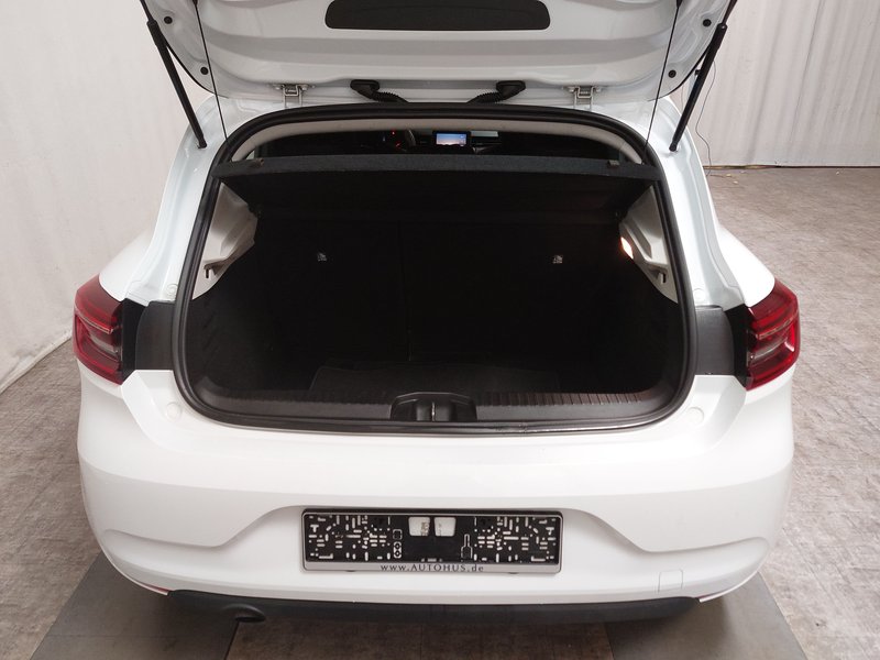 Renault Clio 1.0 • Full LED — 15