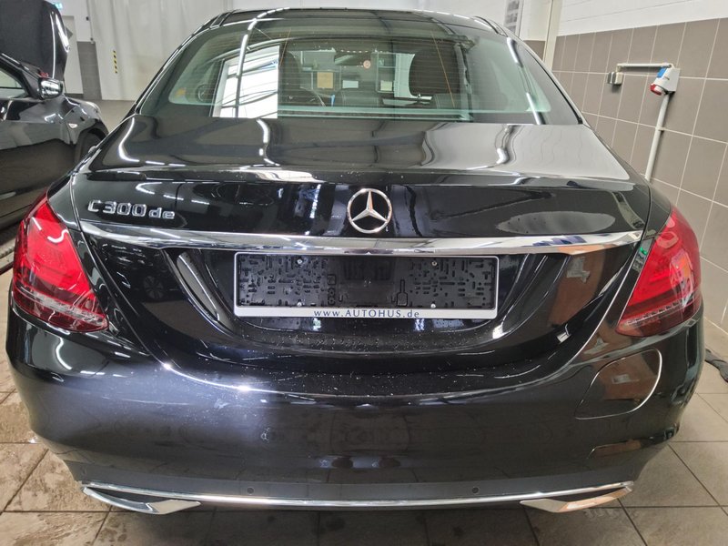Mercedes-Benz C 300 de automatik Avantgarde • ACC • LED — 10