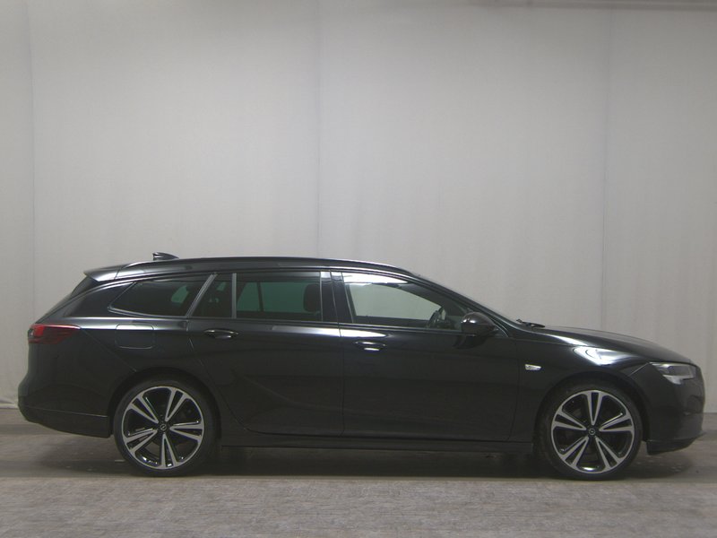 Opel Insignia ST 2.0 CDTI automatik Ultimate • ACC • AHK