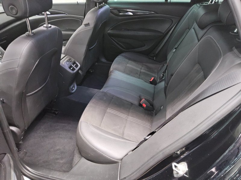 Opel Insignia ST 2.0 CDTI automatik Ultimate • ACC • AHK — 13