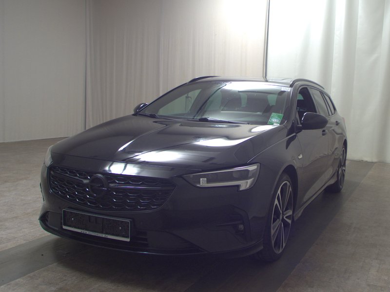 Opel Insignia ST 2.0 CDTI automatik Ultimate • ACC • AHK — 2